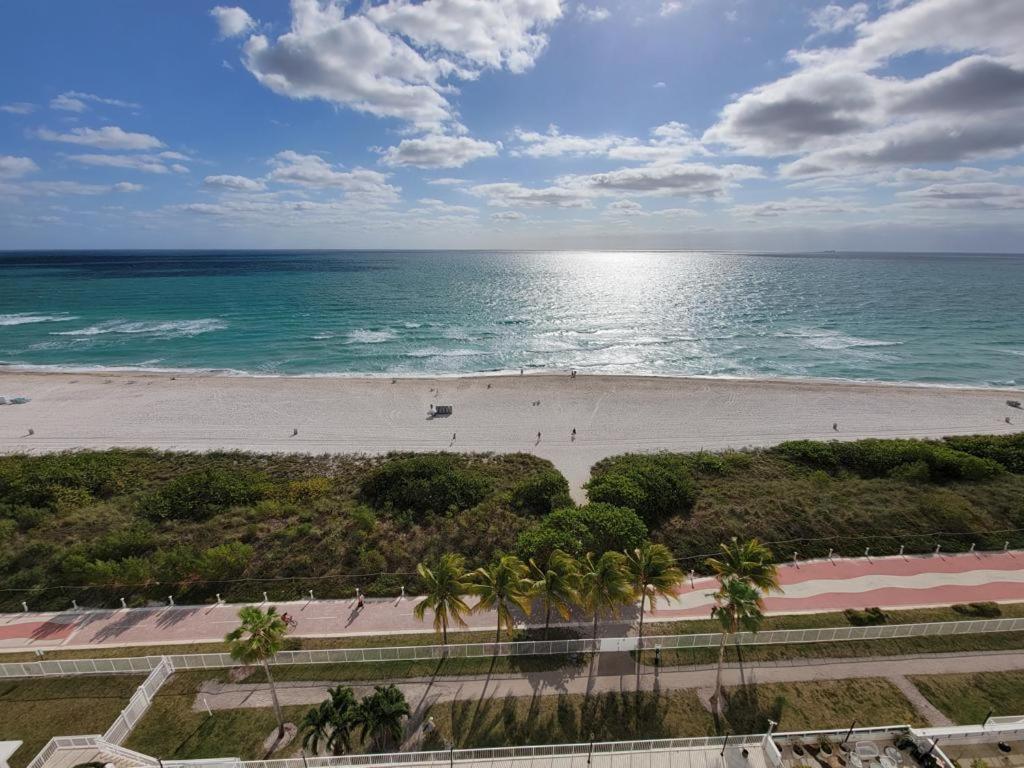 Coconut Grove Green Day'S Apartment Miami Bagian luar foto